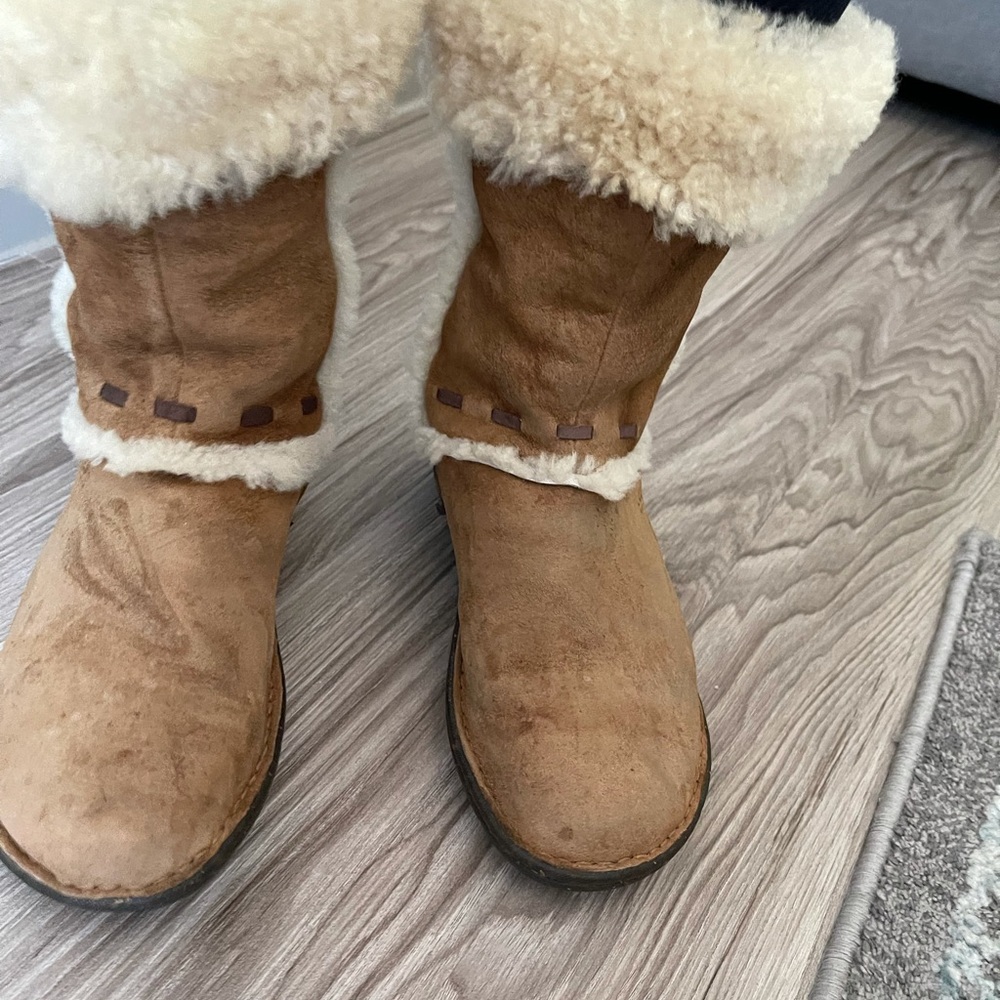 Women’s Ugg Boots Chestnut size 8 - Picture 6 of 10